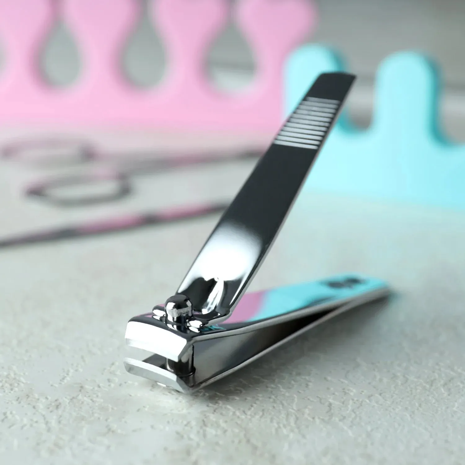 1267 Stainless Steel Nail Cutter - Smooth Curvy Edges to Fit in The Natural Curves of Your Nails ( 1 pcs )